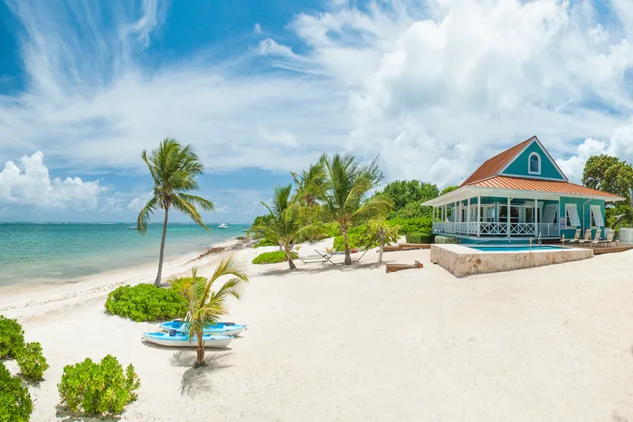BEACH CLUB